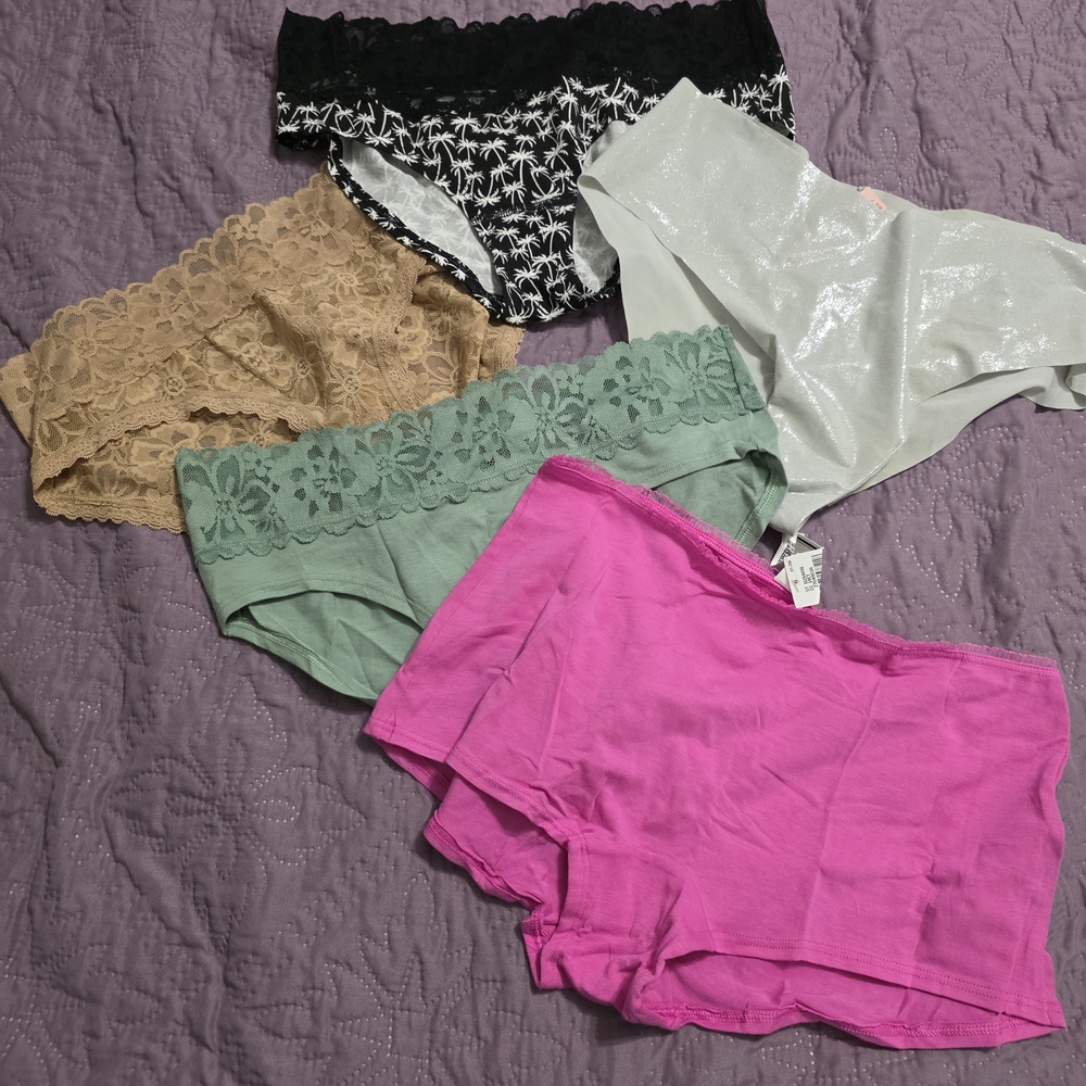 LOT of 5 VS Victoria's Secret Panties.